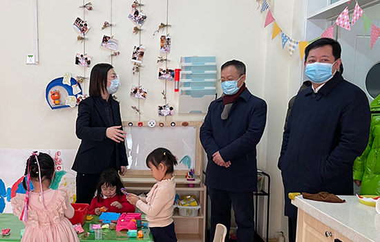“疫”散花來，任重致遠(yuǎn)！——幼教板塊復(fù)學(xué)第一天集團(tuán)領(lǐng)導(dǎo)蒞臨指導(dǎo)